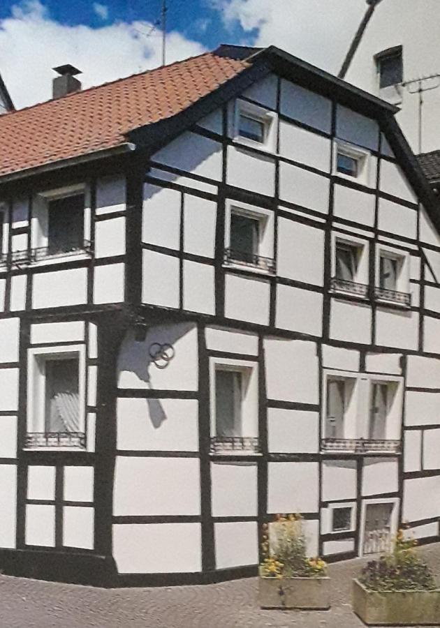 Historisch übernachten Brinkerplatz 3 Essen Exterior foto